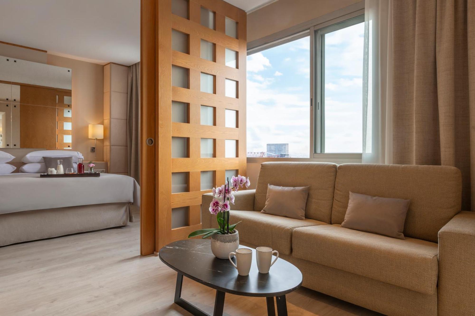 Hesperia Barcelona Presidente Hotel Exterior photo